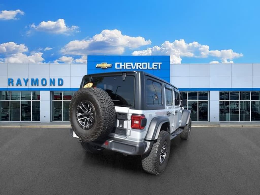 Used 2024 Jeep Wrangler 4-Door Willys 4x4 SUV