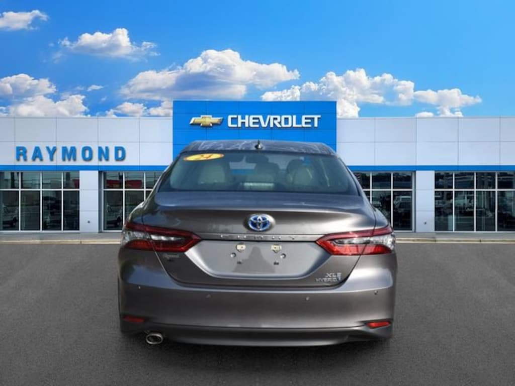 Used 2024 Toyota Camry Hybrid XLE Sedan