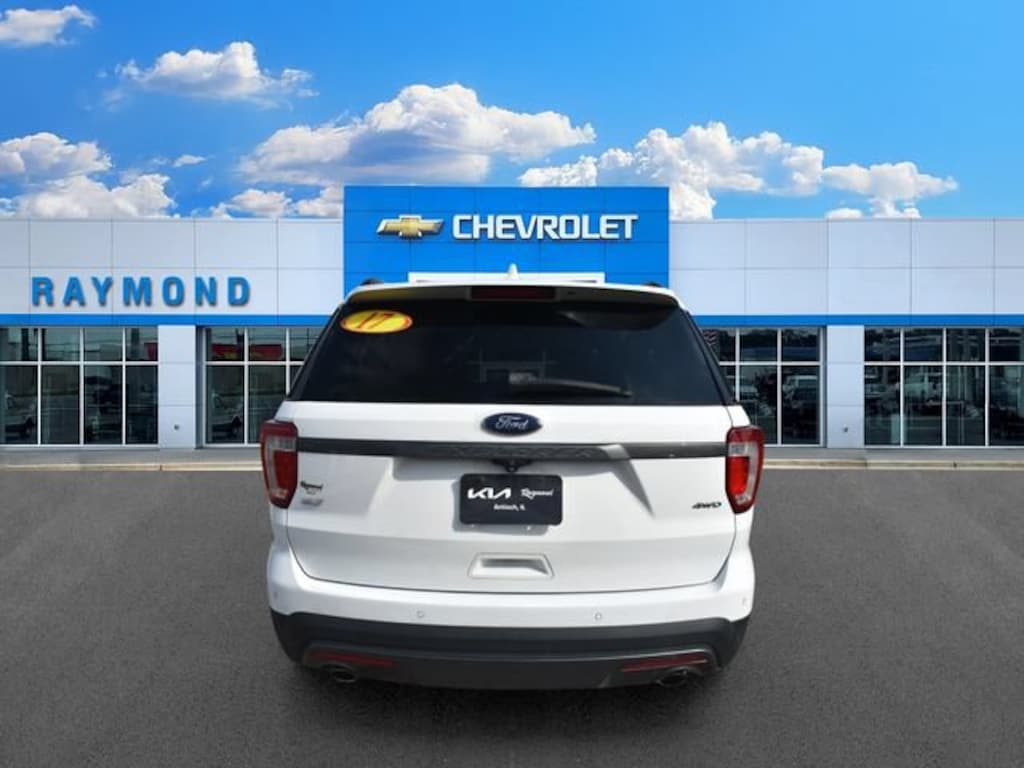 Used 2017 Ford Explorer XLT SUV
