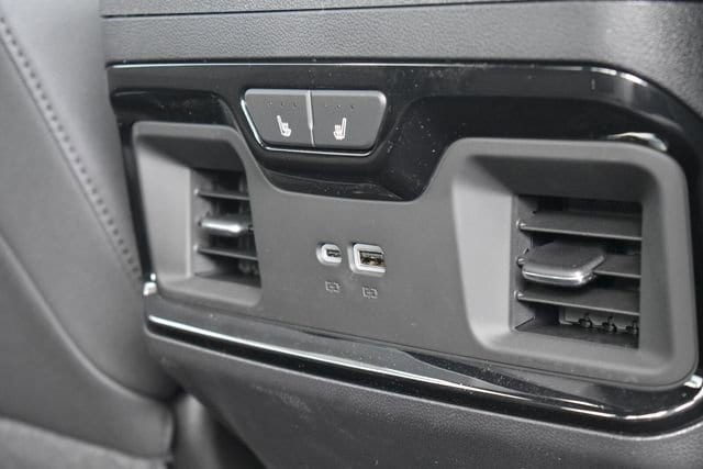 2026 Chevrolet Silverado 1500 ZR2 - Photo 21