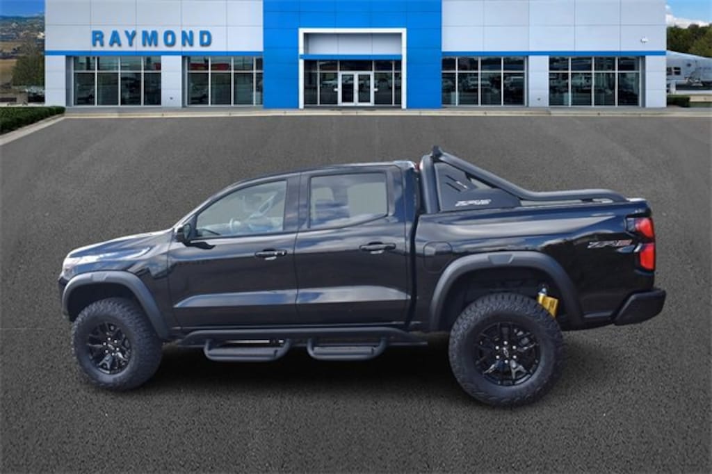 Used 2025 Chevrolet Colorado ZR2 Truck Crew Cab