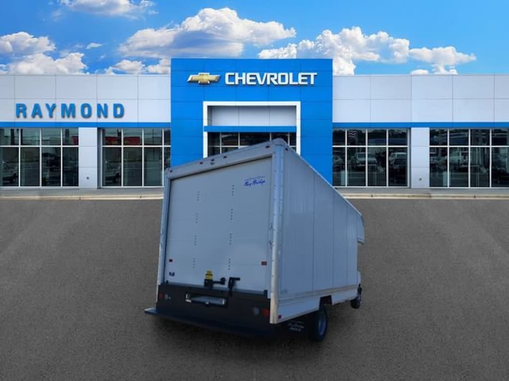 New 2026 Chevrolet Express Cutaway 3500 1WT Cutaway Van