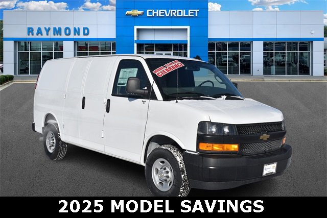 2025 Chevrolet Express Cargo Work Van's photo