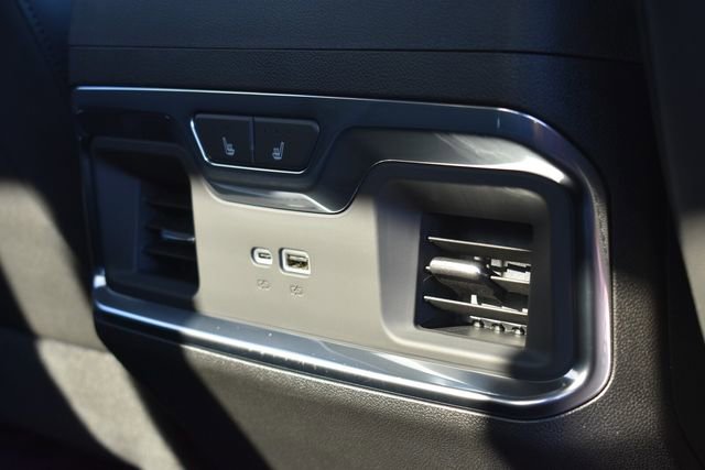 2025 Chevrolet Silverado 1500 LTZ - Photo 19