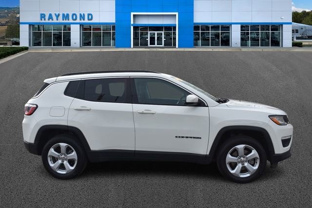 Used 2020 Jeep Compass Latitude with VIN 3C4NJDBB0LT164591 for sale in Antioch, IL