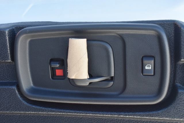 2025 Chevrolet Express Cargo Work Van - Photo 18