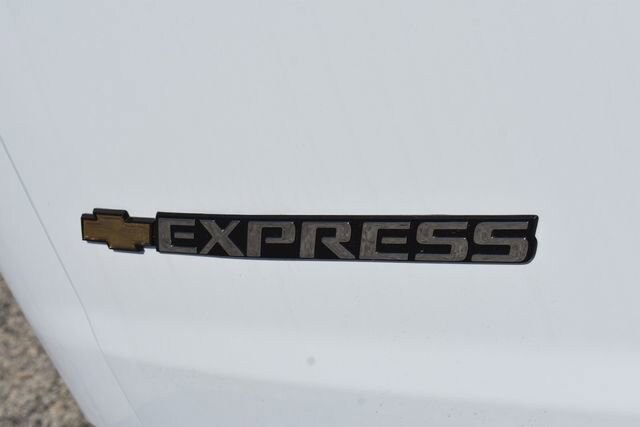 2025 Chevrolet Express Cargo Work Van - Photo 15