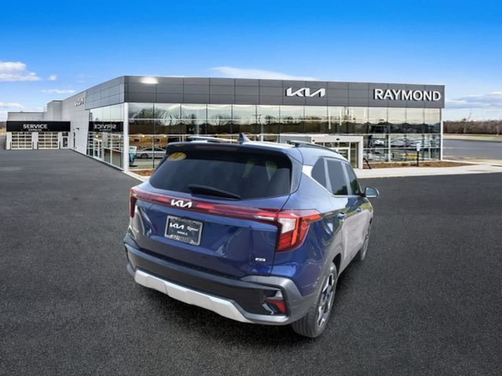 Used 2024 Kia Seltos EX SUV