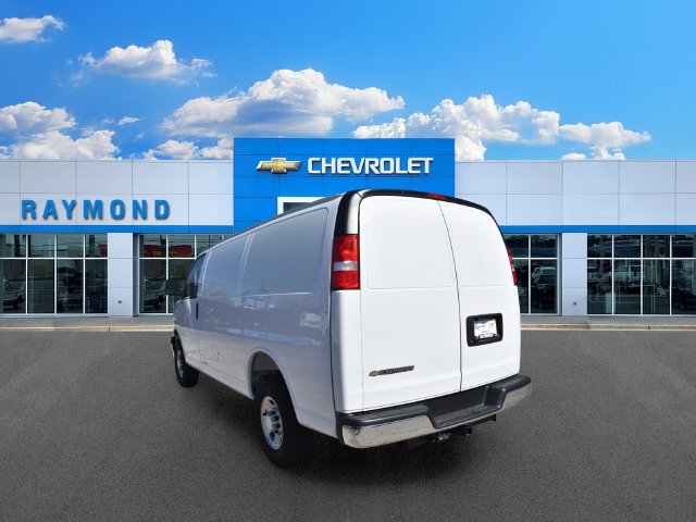 2025 Chevrolet Express Cargo Work Van - Photo 6