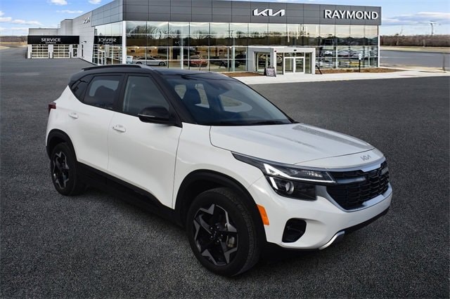 2025 Kia Seltos S's photo