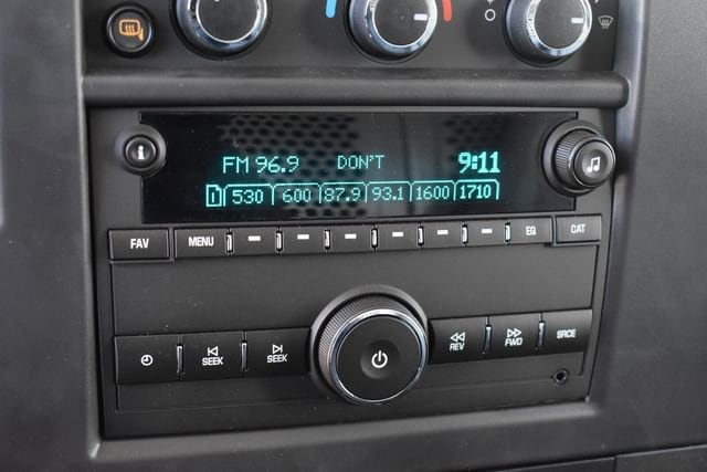 2025 Chevrolet Express Cargo Work Van - Photo 24