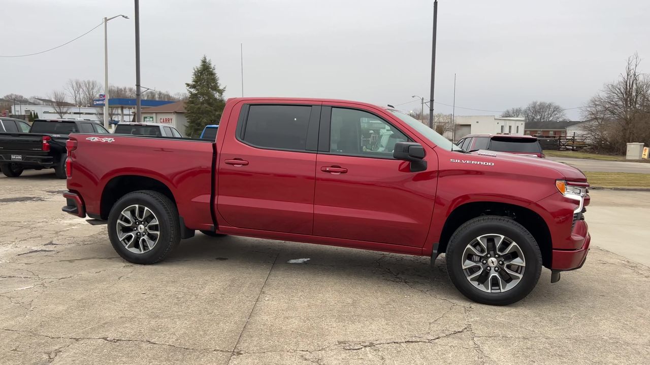 2025 Chevrolet Silverado 1500 RST photo 2