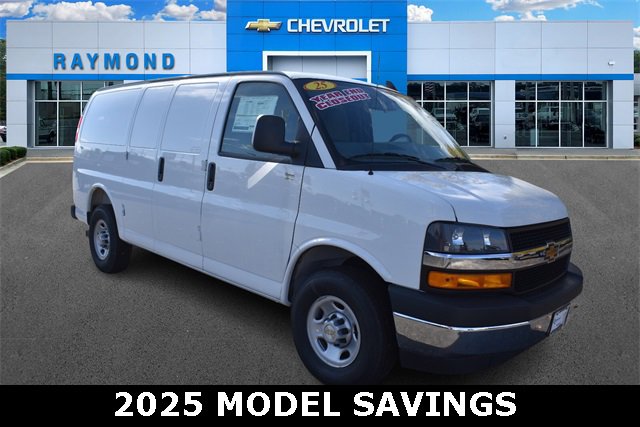 2025 Chevrolet Express Cargo Work Van's photo