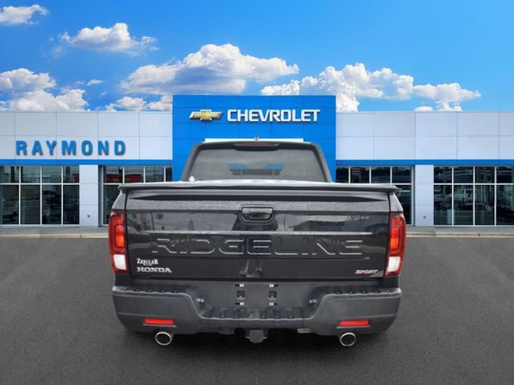 Used 2024 Honda Ridgeline Sport Truck Crew Cab