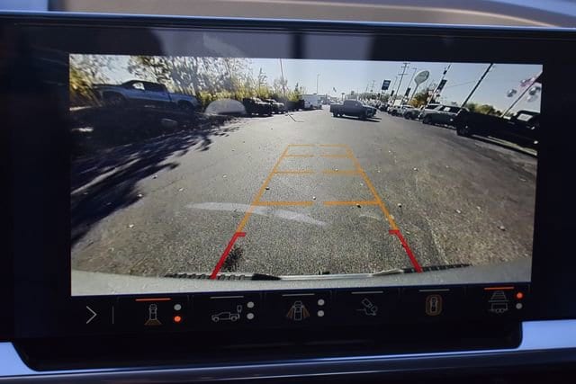 2025 Chevrolet Silverado 1500 LTZ - Photo 37