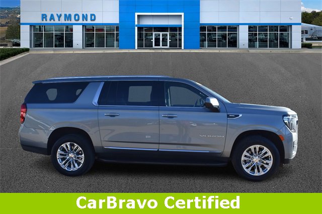 2023 Gmc Yukon XL SLT photo 2