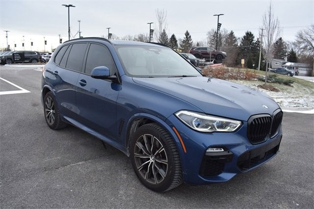 2021 BMW X5 45e's photo
