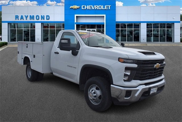 2025 Chevrolet Silverado 3500HD Work Truck's photo