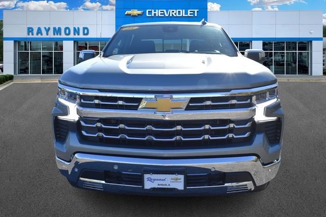 2025 Chevrolet Silverado 1500 LTZ - Photo 9