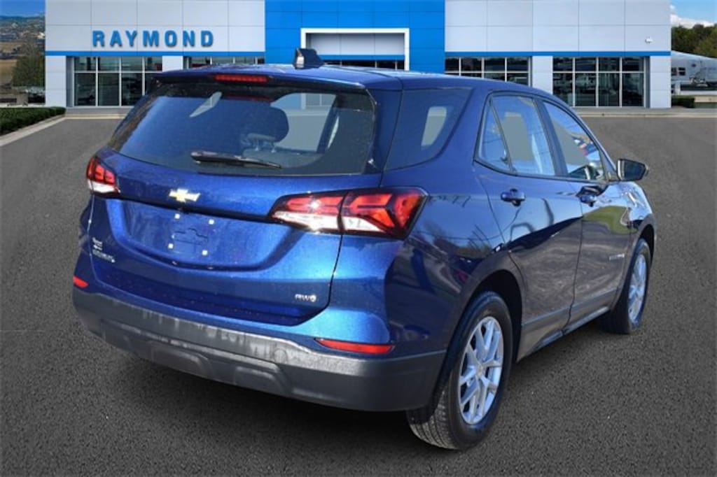 Used 2022 Chevrolet Equinox LS SUV