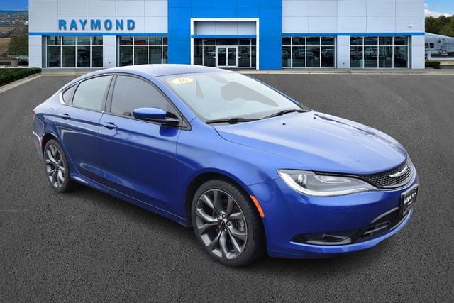 2016 Chrysler 200 S Sedan