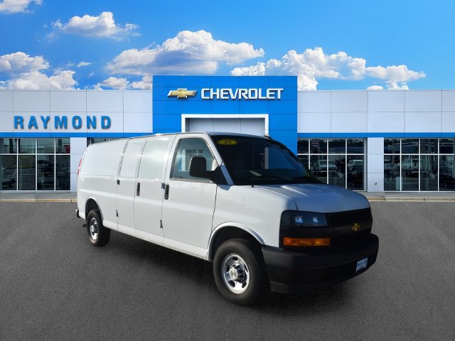 2025 Chevrolet Express Cargo