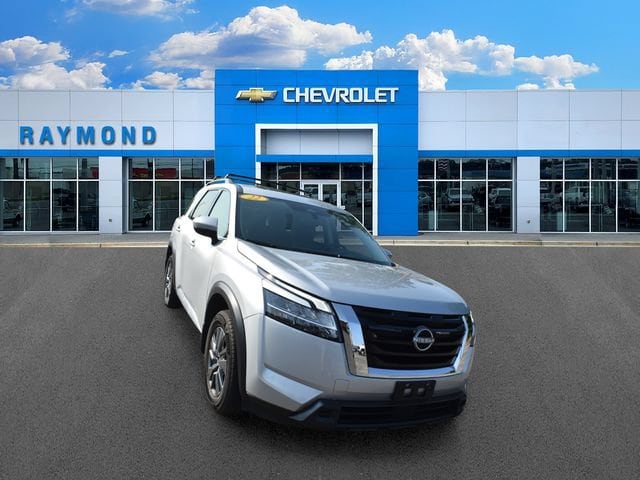 2022 Nissan Pathfinder SV - Photo 10