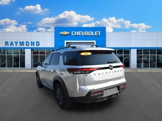 2022 Nissan Pathfinder SV - Photo 6