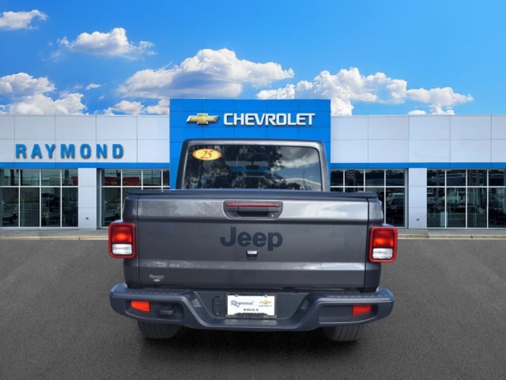 Used 2025 Jeep Gladiator Nighthawk Truck