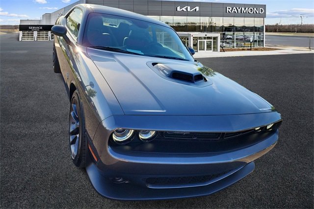 2022 Dodge Challenger R/T Scat Pack photo 2