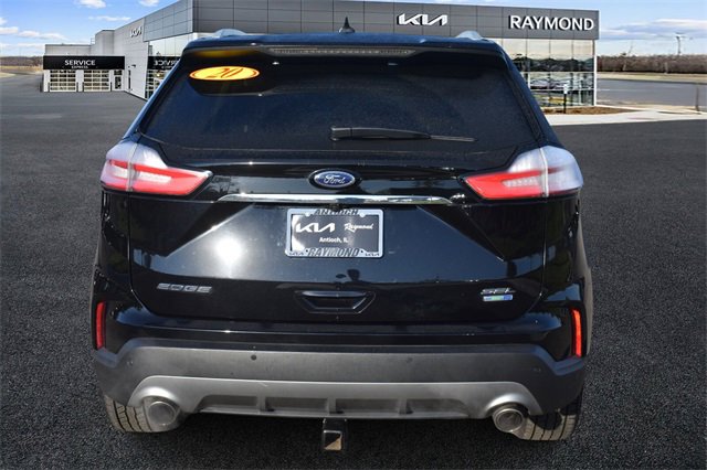 2020 Ford Edge SEL photo 4