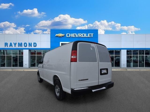 2025 Chevrolet Express Cargo Work Van - Photo 6