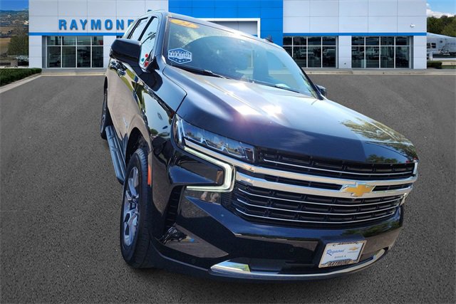 2024 Chevrolet Tahoe LT photo 2