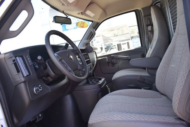 2025 Chevrolet Express Cargo Work Van - Photo 22