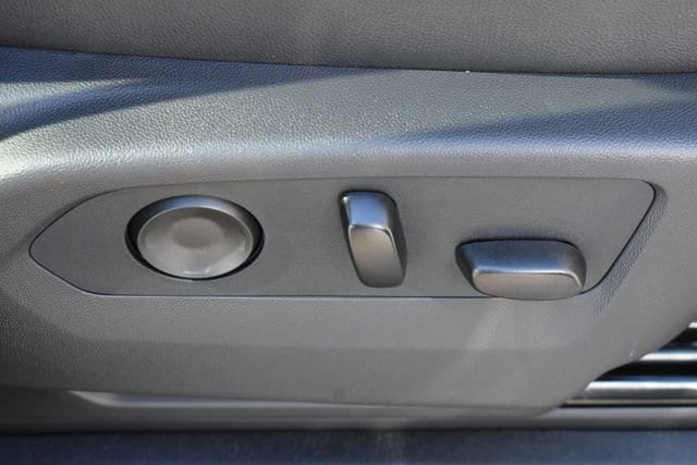 2026 Chevrolet Suburban High Country - Photo 16
