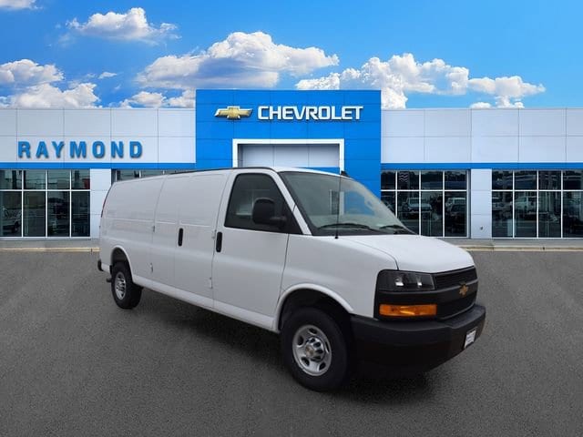 2025 Chevrolet Express 2500 Extended Work Van HD's photo