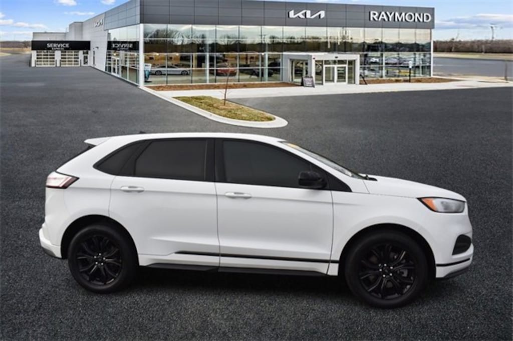 Used 2022 Ford Edge SE SUV
