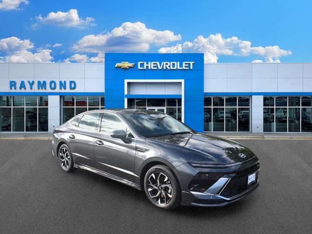Used 2025 Hyundai Sonata SEL Sedan