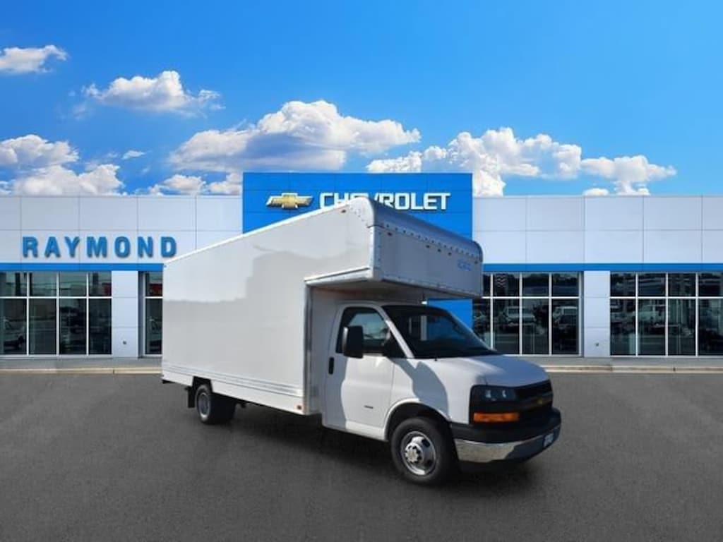 New 2026 Chevrolet Express Cutaway 3500 1WT Cutaway Van