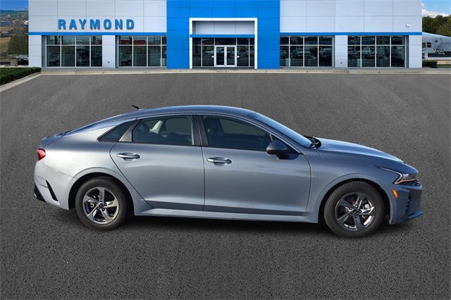 2022 Kia K5 LXS photo 2