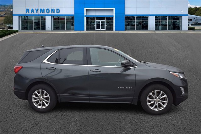 2020 Chevrolet Equinox LT photo 2