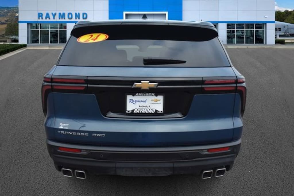 Used 2024 Chevrolet Traverse LS SUV