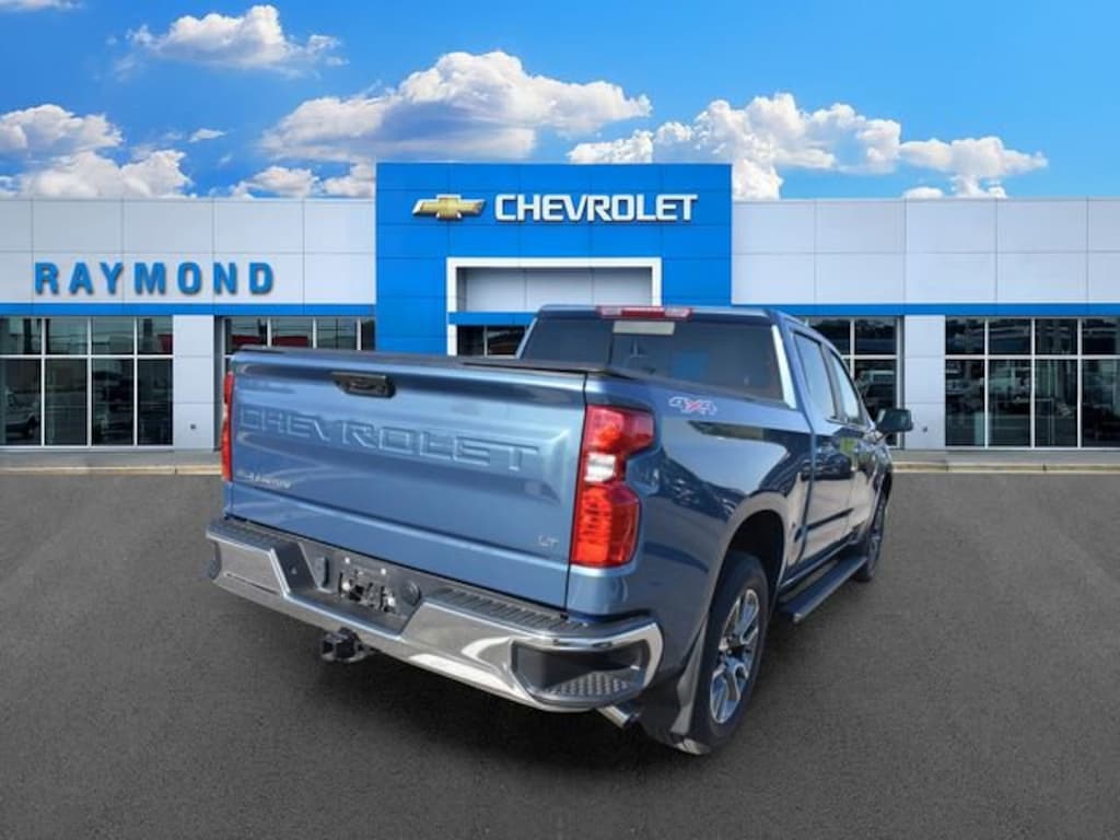 Used 2024 Chevrolet Silverado 1500 LT Truck Crew Cab