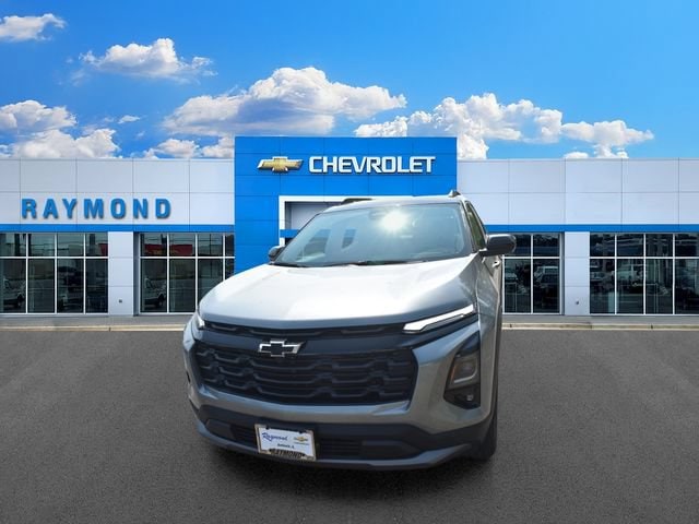 2027 Chevrolet Equinox LT - Photo 8
