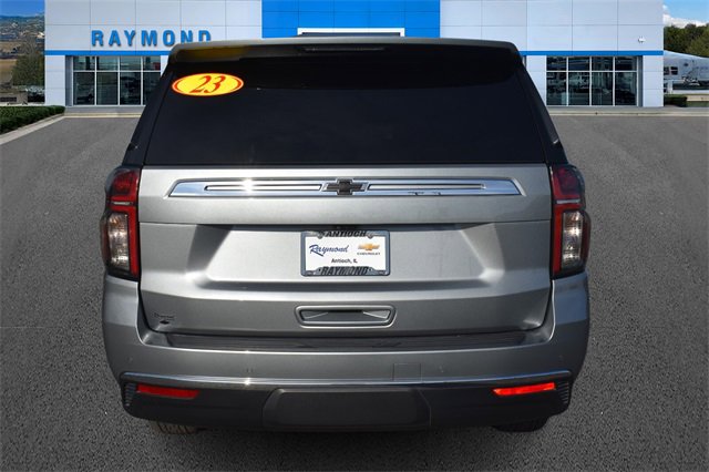 2023 Chevrolet Suburban Premier photo 4
