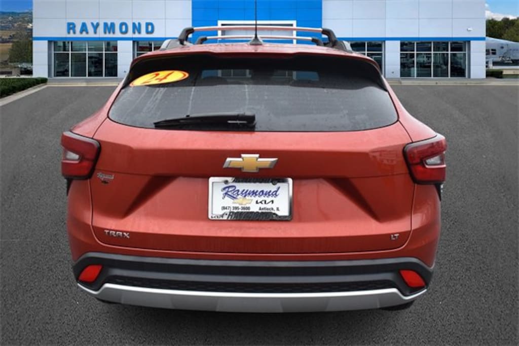 Used 2024 Chevrolet Trax LT SUV