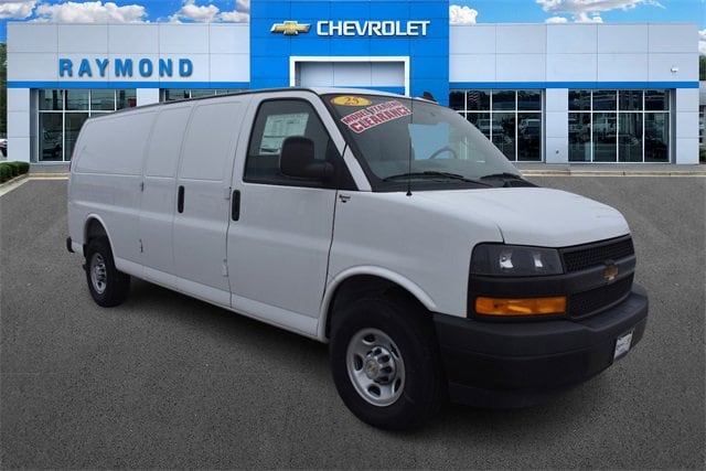 2025 Chevrolet Express Cargo Work Van's photo