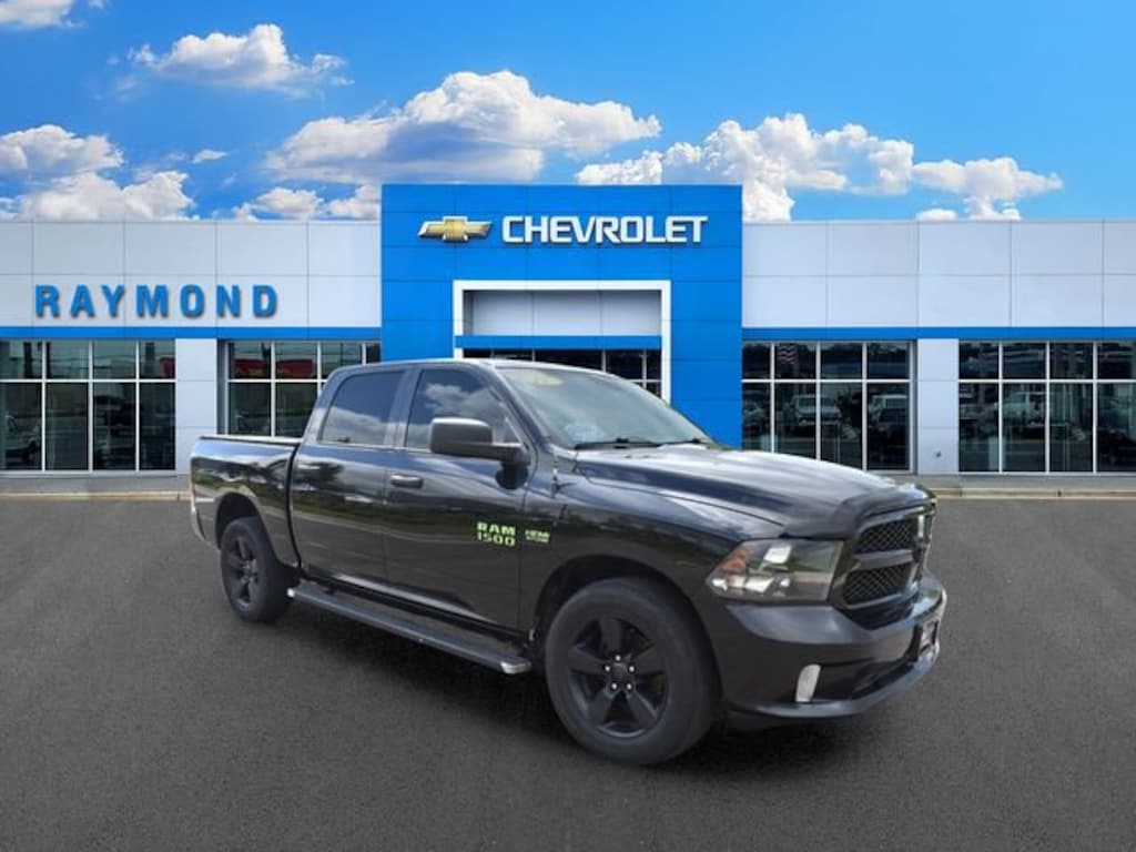 Used 2017 Ram 1500 Express Crew Cab 4x4 57 Box Truck Crew Cab