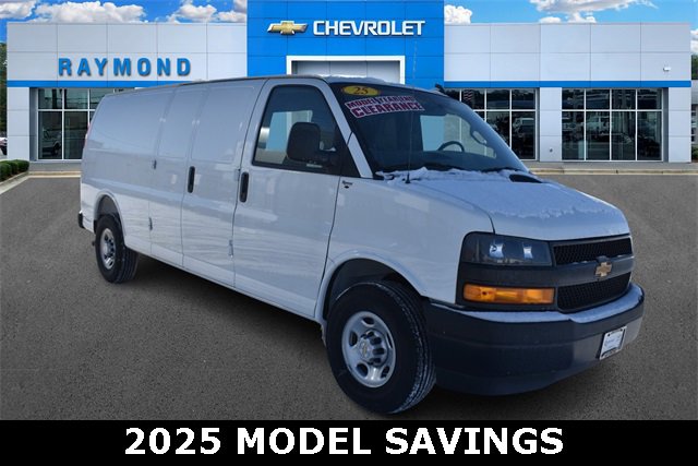 2025 Chevrolet Express Cargo Work Van's photo