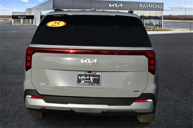 2025 Kia Carnival EX photo 4